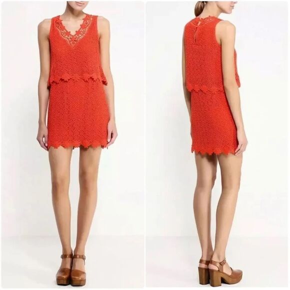 Topshop Dresses & Skirts - Topshop- Fitted Lace Dress Poppy ReD